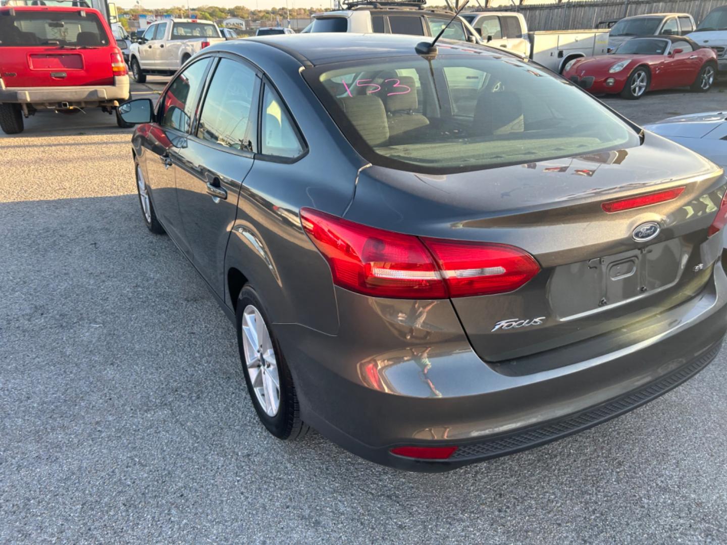 2018 Grey Ford Focus (1FADP3F24JL) , located at 1687 Business 35 S, New Braunfels, TX, 78130, (830) 625-7159, 29.655487, -98.051491 - Photo#1